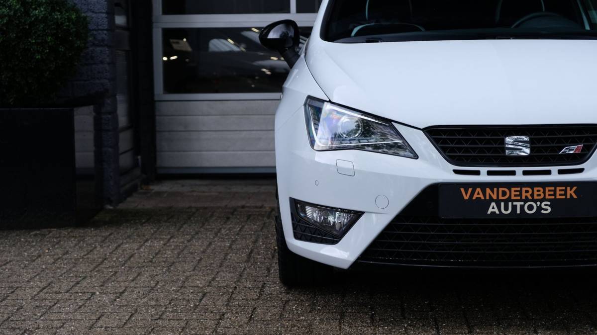 SEAT Ibiza Seat Ibiza SC 1.8 TSI Cupra 192PK Carplay Cruise Pano Led