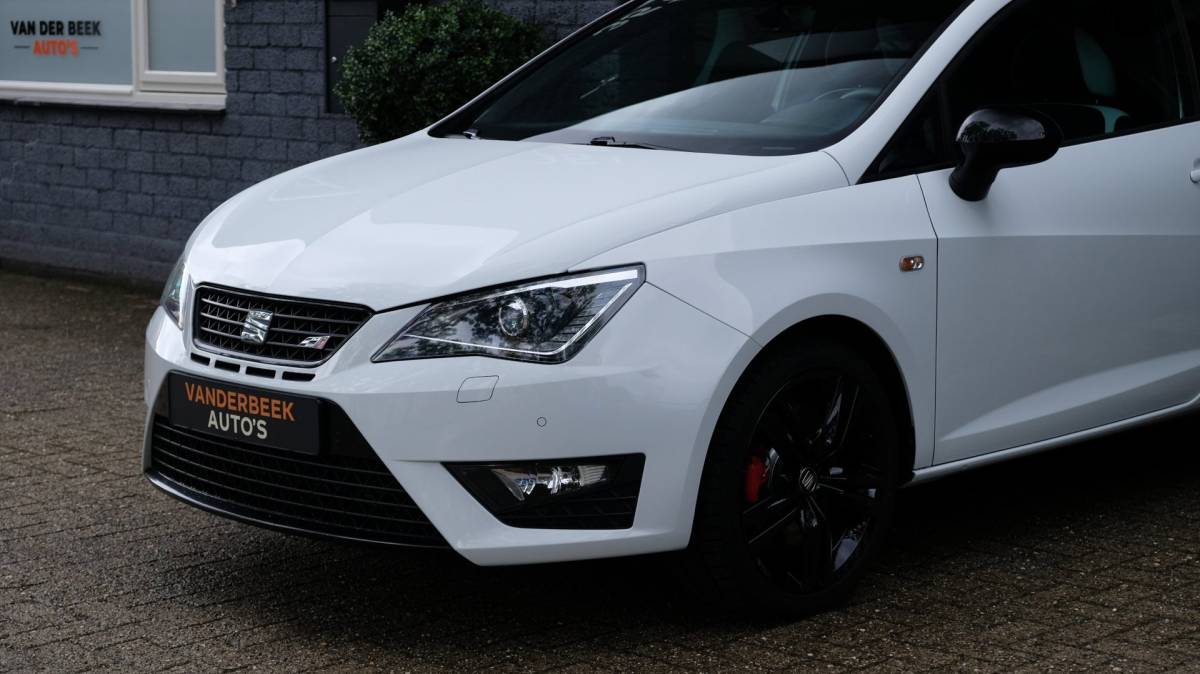 SEAT Ibiza Seat Ibiza SC 1.8 TSI Cupra 192PK Carplay Cruise Pano Led