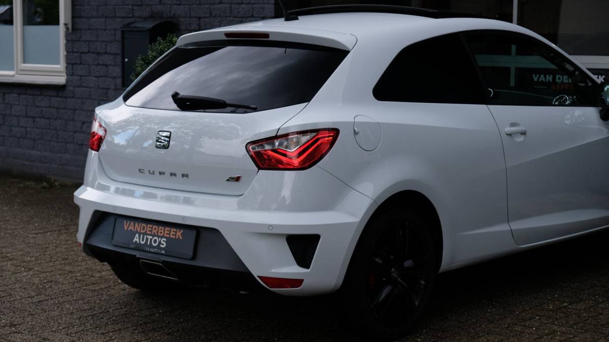 SEAT Ibiza Seat Ibiza SC 1.8 TSI Cupra 192PK Carplay Cruise Pano Led