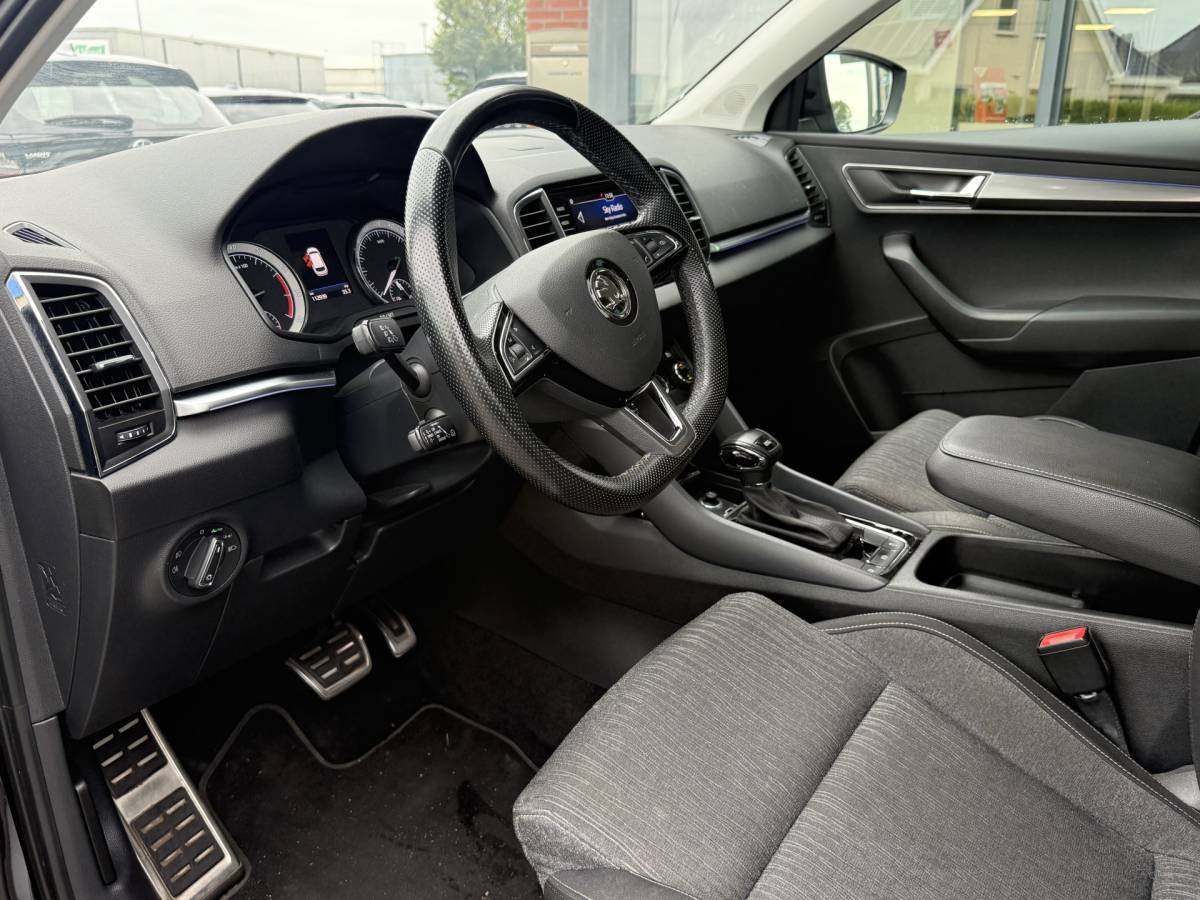 Škoda Karoq ŠKODA Karoq 1.5 TSI ACT Ambition Business ✅ CarPlay ✅ Elec.Trekhaak ✅ Climate  ✅ Stoelverwarming ✅