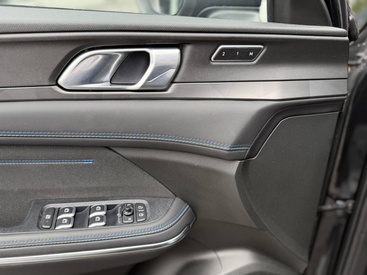 Lynk & Co 01 Lynk & Co 01 1.5 ORIGINEEL NEDERLANDSE AUTO MET NAP | FACELIFT MODEL | ZWARTE HEMEL | 360° CAMERA | APPLE CARPLAY | LED | ADAPTIVE CRUISE CONTROL | ELEKTRISCHE KOFFERBAK | AFNEEMBARE TREKHAAK | BLACK OPTIC-PAKKET OPTIONEEL | RIJKLAAR INCL. 12 MND. BOVAG GARANTIE