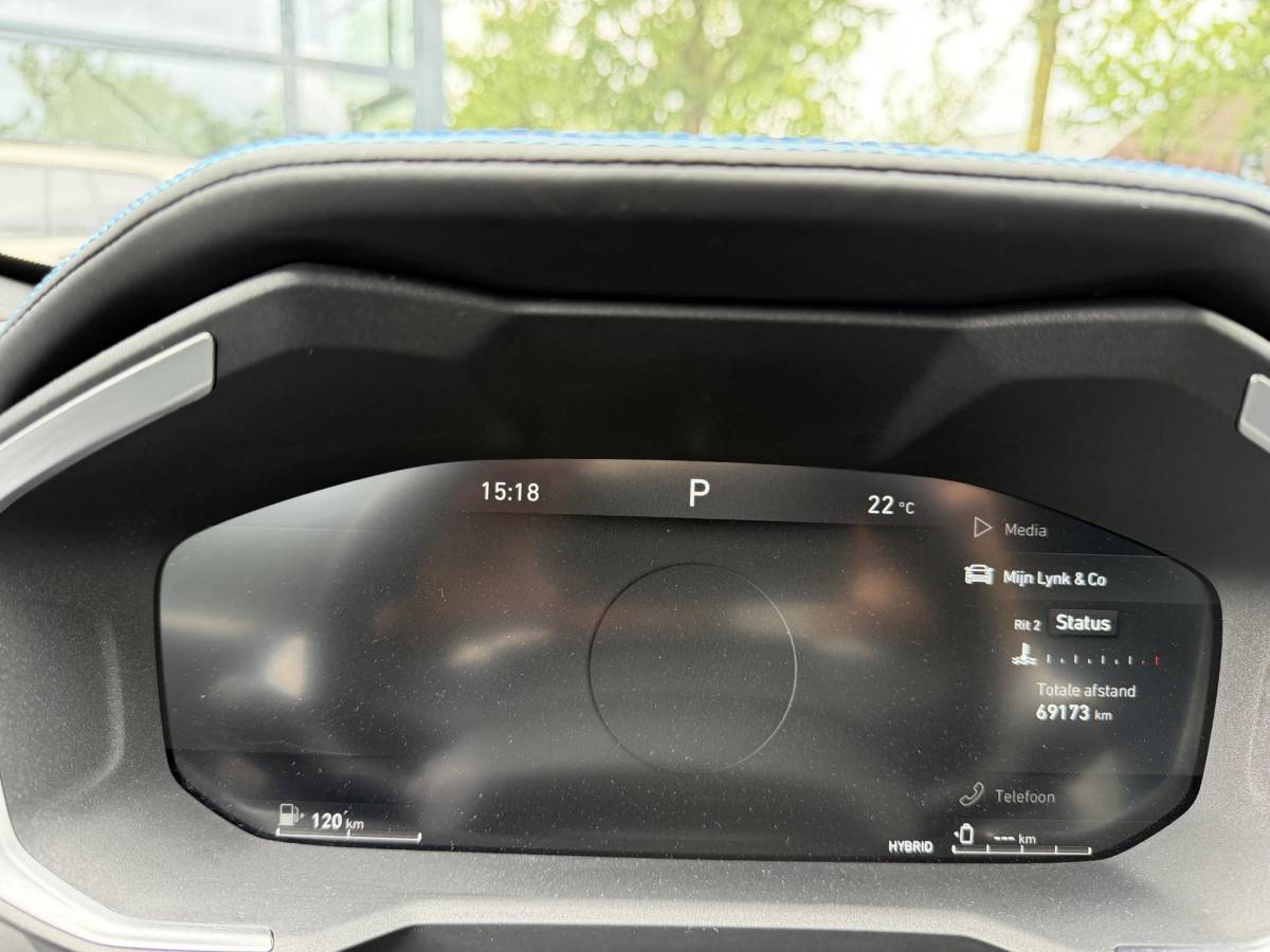 Lynk & Co 01 Lynk & Co 01 1.5 ORIGINEEL NEDERLANDSE AUTO MET NAP | FACELIFT MODEL | ZWARTE HEMEL | 360° CAMERA | APPLE CARPLAY | LED | ADAPTIVE CRUISE CONTROL | ELEKTRISCHE KOFFERBAK | AFNEEMBARE TREKHAAK | BLACK OPTIC-PAKKET OPTIONEEL | RIJKLAAR INCL. 12 MND. BOVAG GARANTIE