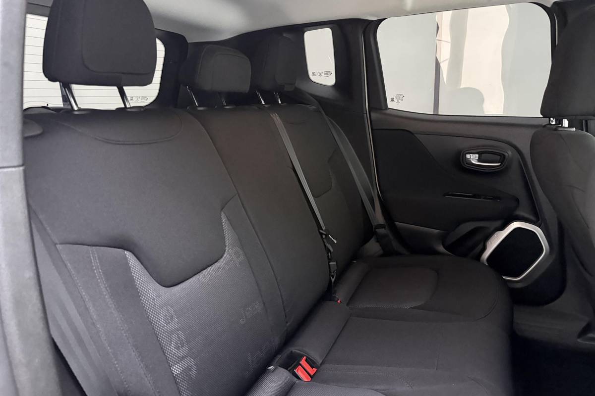 Jeep Renegade Jeep Renegade 1.6 E-Torq Longitude 110pk | Airco | Cruise Control | Audio | Lichtmetalen Velgen | Bluetooth | Dakrails