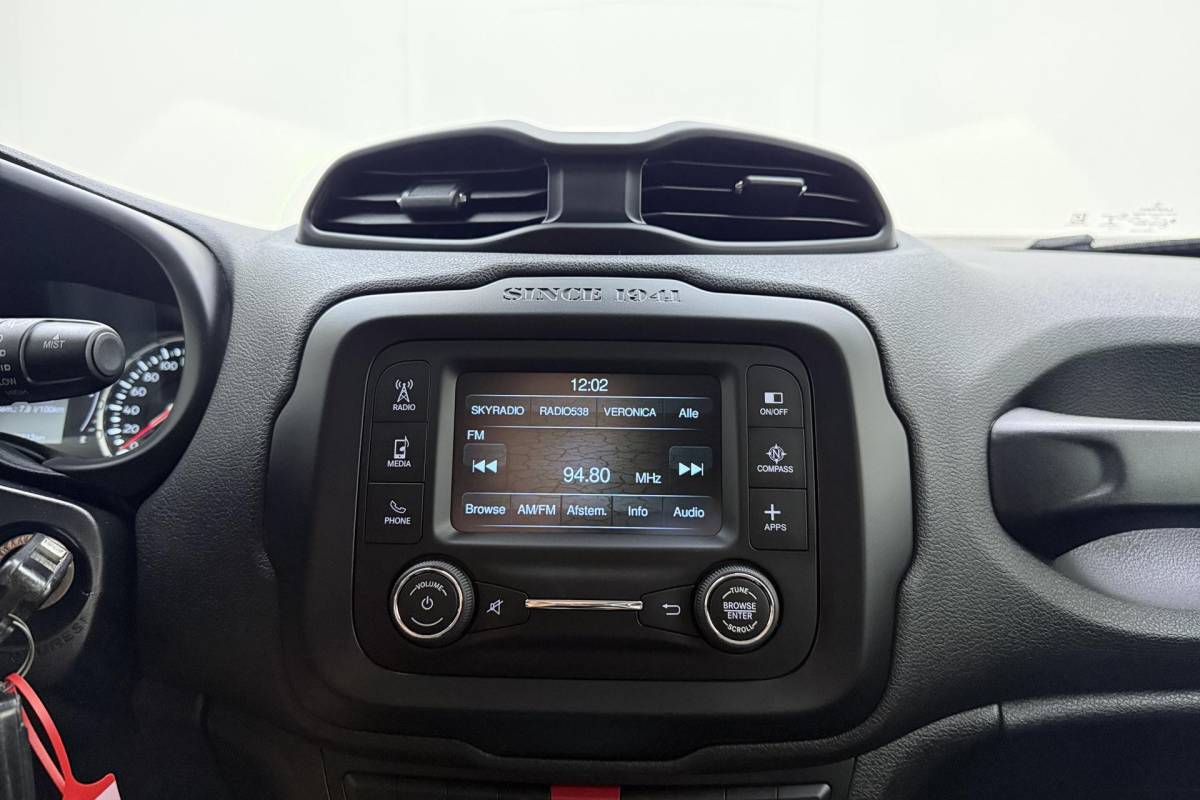 Jeep Renegade Jeep Renegade 1.6 E-Torq Longitude 110pk | Airco | Cruise Control | Audio | Lichtmetalen Velgen | Bluetooth | Dakrails