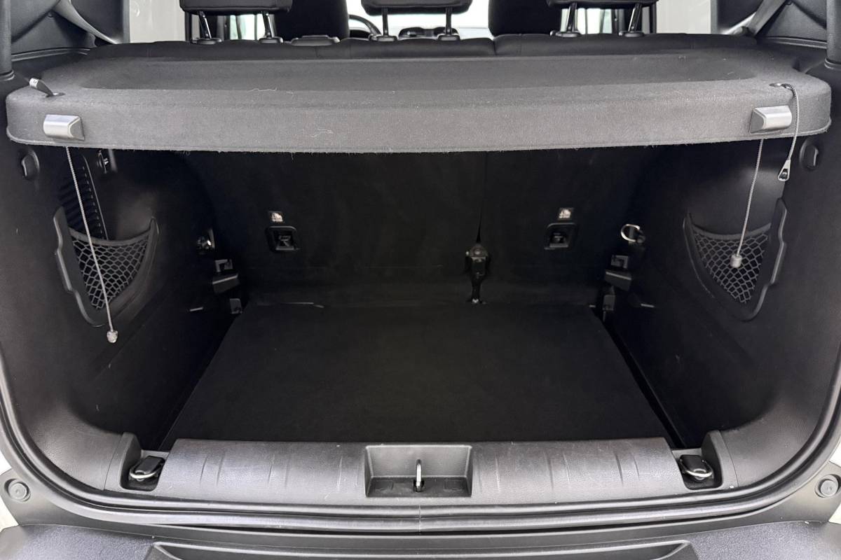 Jeep Renegade Jeep Renegade 1.6 E-Torq Longitude 110pk | Airco | Cruise Control | Audio | Lichtmetalen Velgen | Bluetooth | Dakrails