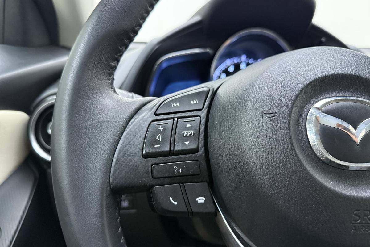 Mazda 2 Mazda 2 1.5 Skyactiv-G Skylease GT 90PK | Automatische Airco | Cruise Control | HUD | Lichtmetalen Velgen | Navigatie | Verwarmbare Voorstoelen