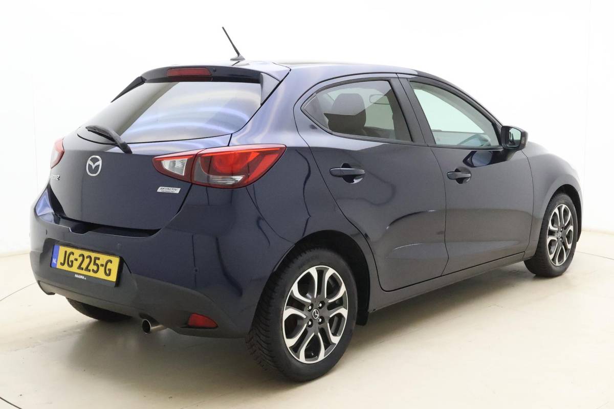 Mazda 2 Mazda 2 1.5 Skyactiv-G Skylease GT 90PK | Automatische Airco | Cruise Control | HUD | Lichtmetalen Velgen | Navigatie | Verwarmbare Voorstoelen