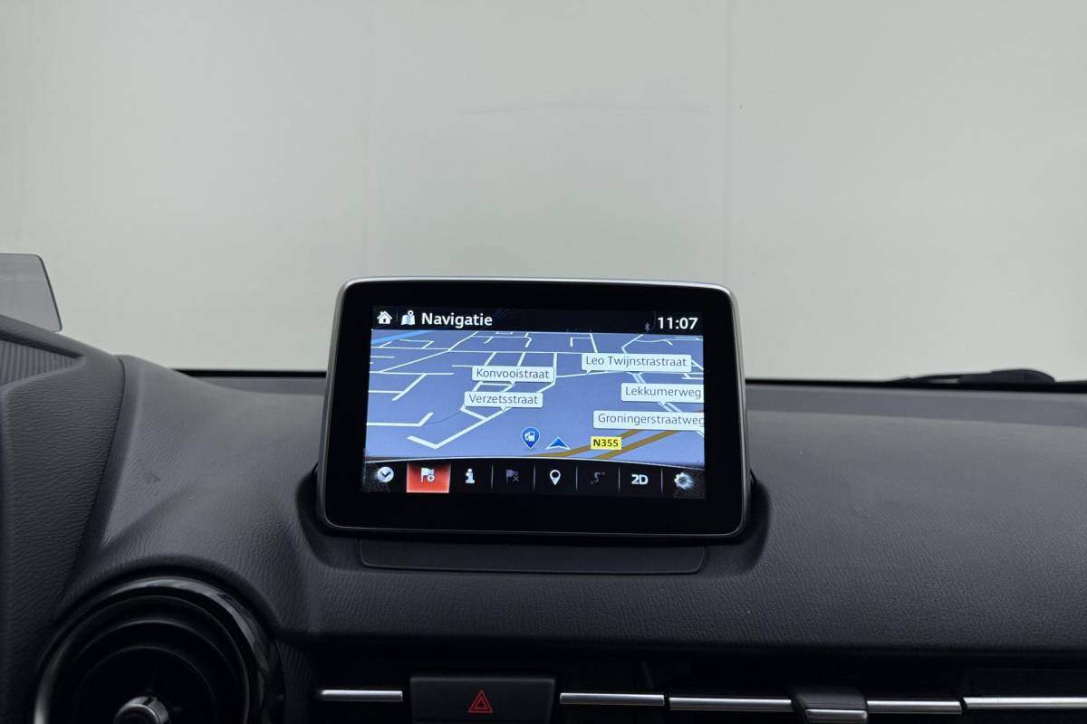 Mazda 2 Mazda 2 1.5 Skyactiv-G Skylease GT 90PK | Automatische Airco | Cruise Control | HUD | Lichtmetalen Velgen | Navigatie | Verwarmbare Voorstoelen