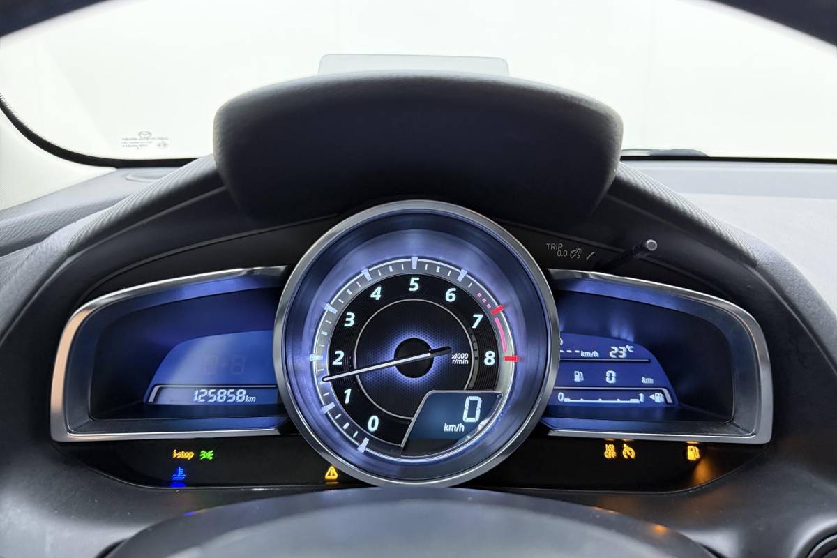 Mazda 2 Mazda 2 1.5 Skyactiv-G Skylease GT 90PK | Automatische Airco | Cruise Control | HUD | Lichtmetalen Velgen | Navigatie | Verwarmbare Voorstoelen
