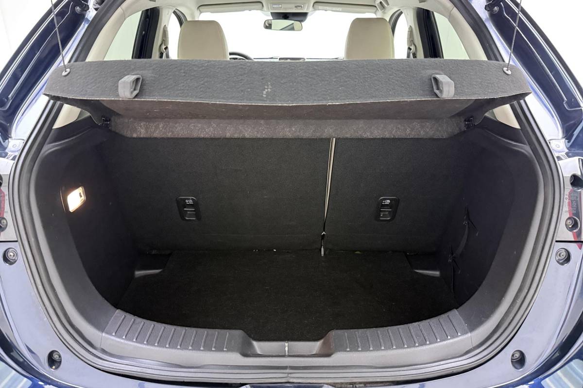 Mazda 2 Mazda 2 1.5 Skyactiv-G Skylease GT 90PK | Automatische Airco | Cruise Control | HUD | Lichtmetalen Velgen | Navigatie | Verwarmbare Voorstoelen
