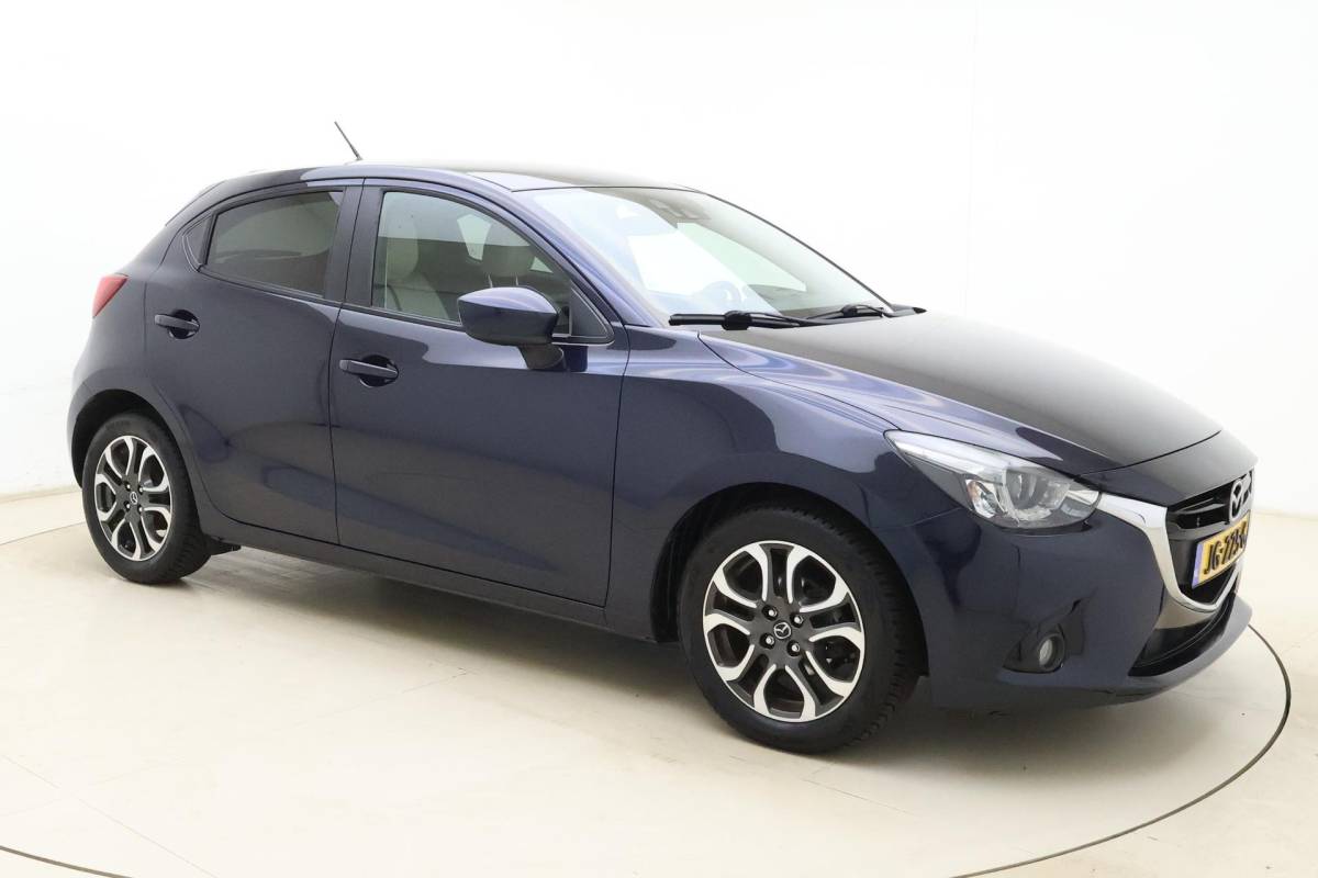 Mazda 2 Mazda 2 1.5 Skyactiv-G Skylease GT 90PK | Automatische Airco | Cruise Control | HUD | Lichtmetalen Velgen | Navigatie | Verwarmbare Voorstoelen