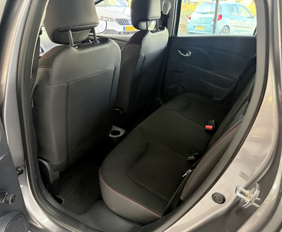 Renault Clio Renault Clio Estate 0.9 TCe Authentique Bovag Garantie Airco