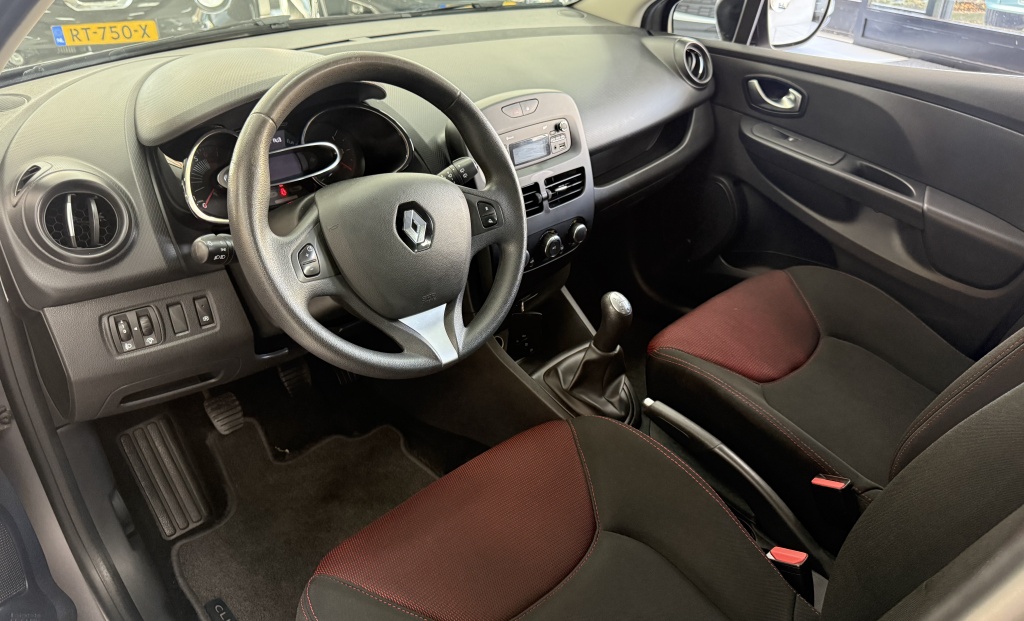 Renault Clio Renault Clio Estate 0.9 TCe Authentique Bovag Garantie Airco