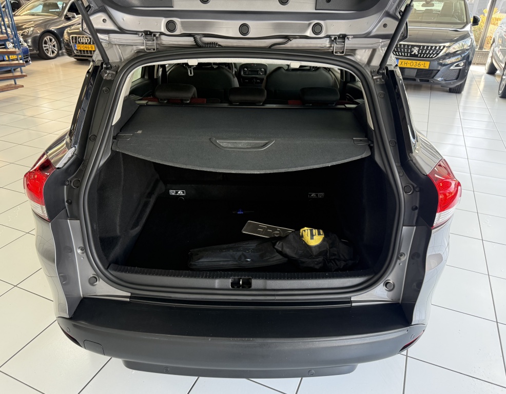 Renault Clio Renault Clio Estate 0.9 TCe Authentique Bovag Garantie Airco