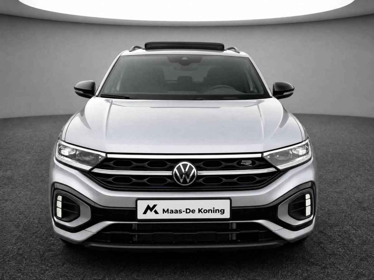 Volkswagen T-Roc Volkswagen T-Roc 1.5eTsi/150PK DSG R-Line Black Style · Panoramadak · Camera + Parkeersensoren · Apple/Android Car Play · Garantie t/m 18-06-2027