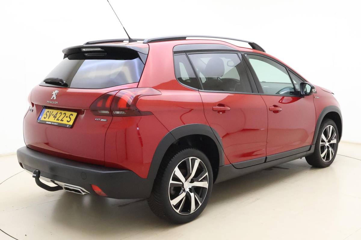 Peugeot 2008 Peugeot 2008 1.2 PureTech GT-line 110pk | Panoramadak | Climate Control | Camera | Navigatie | Trekhaak | Lichtmetalen Velgen | Cruise Control
