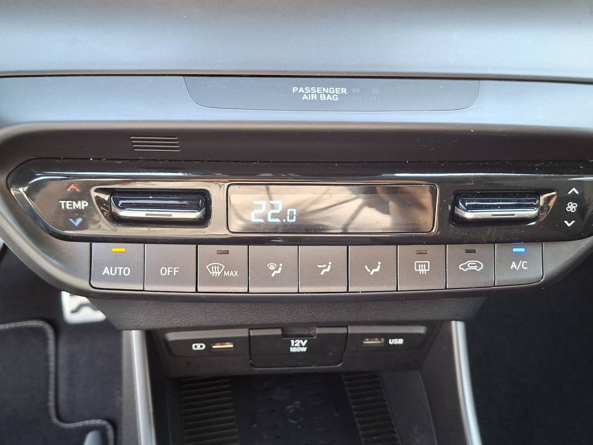 Hyundai Bayon Hyundai Bayon 1.0 T-GDI Premium 1Eig Automaat Stoelverw Carplay Camera