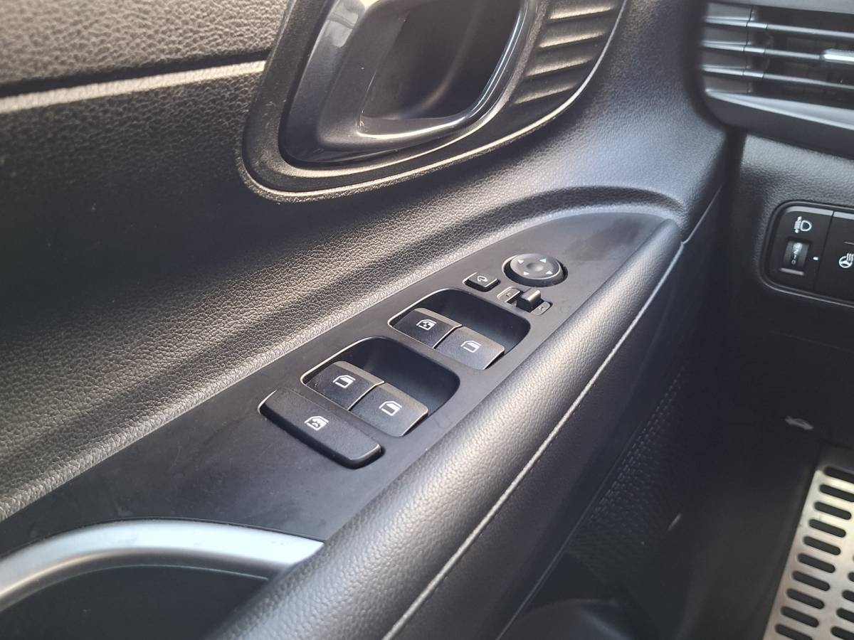 Hyundai Bayon Hyundai Bayon 1.0 T-GDI Premium 1Eig Automaat Stoelverw Carplay Camera