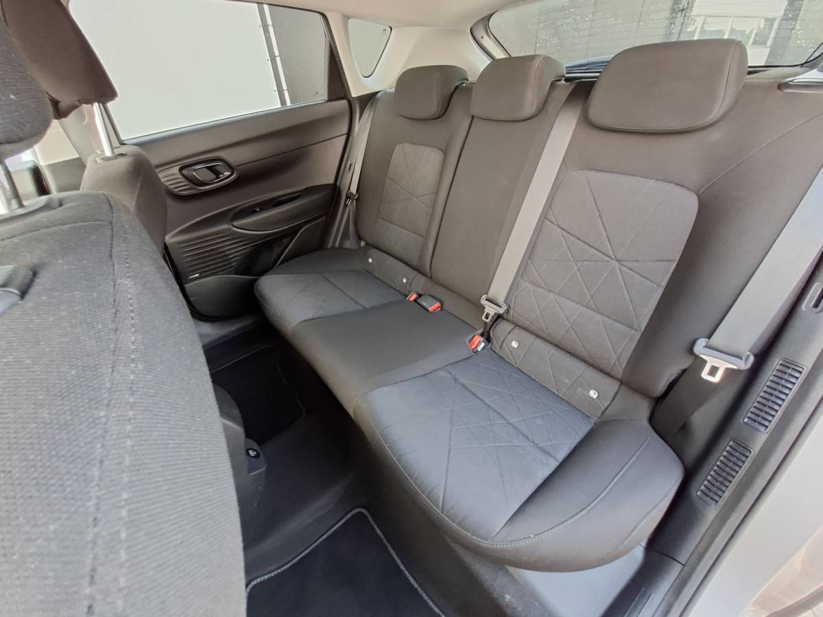 Hyundai Bayon Hyundai Bayon 1.0 T-GDI Premium 1Eig Automaat Stoelverw Carplay Camera