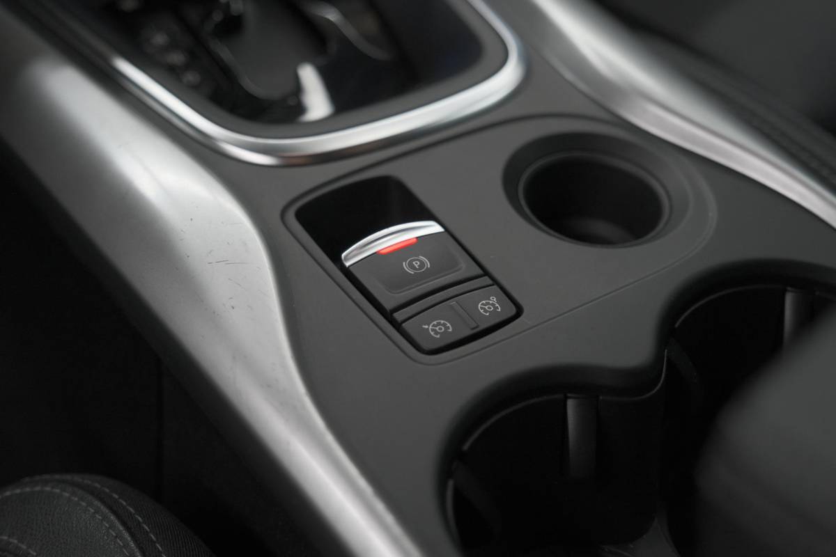 Renault Kadjar Renault Kadjar TCe 140 EDC Intens | Trekhaak | Camera | Dodehoekdetectie | Apple Carplay