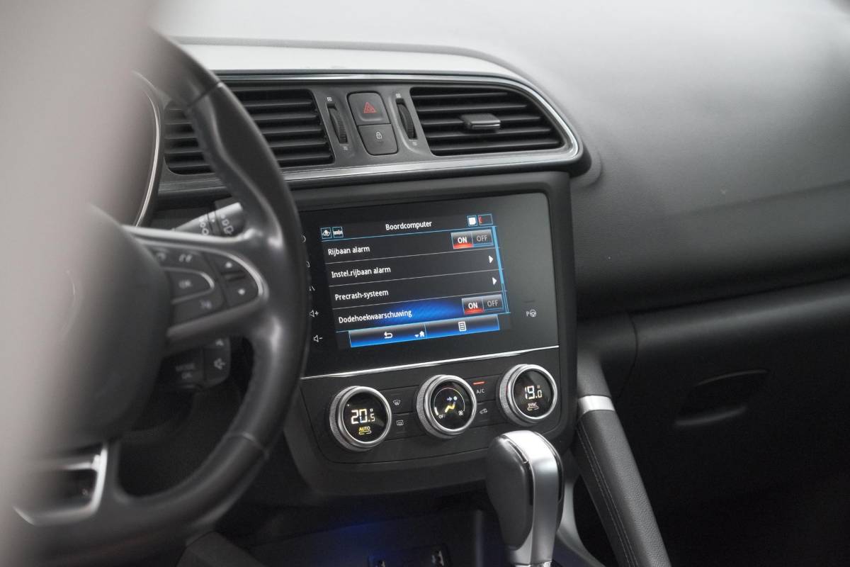Renault Kadjar Renault Kadjar TCe 140 EDC Intens | Trekhaak | Camera | Dodehoekdetectie | Apple Carplay