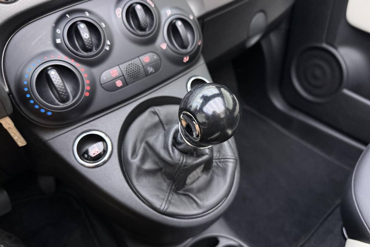 Fiat 500C Fiat 500C 0.9 TwinAir Turbo Sport 105pk | Airco | Sportstoelen | Parkeersensoren achter | Navigatie | Bluetooth | Uniek