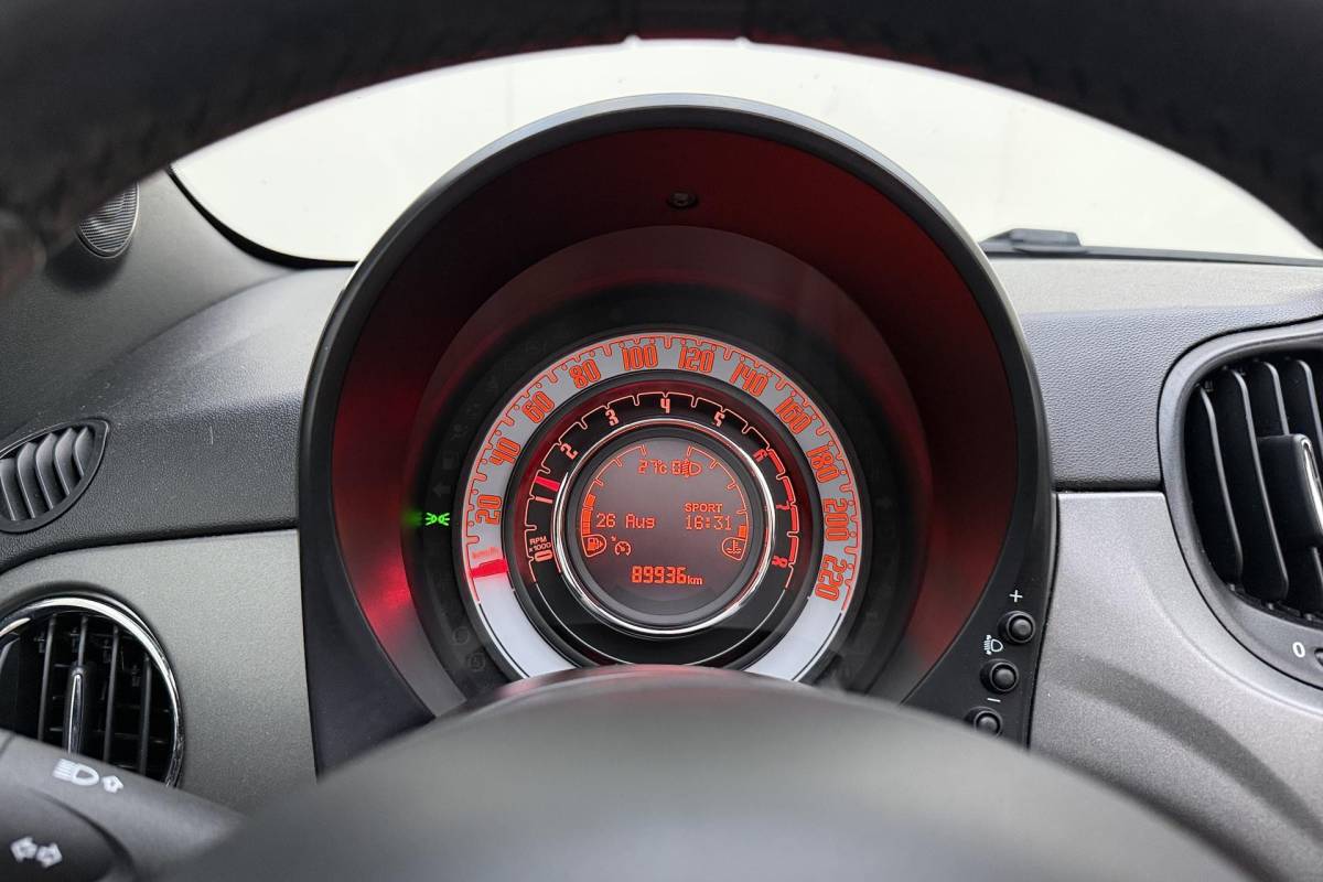 Fiat 500C Fiat 500C 0.9 TwinAir Turbo Sport 105pk | Airco | Sportstoelen | Parkeersensoren achter | Navigatie | Bluetooth | Uniek