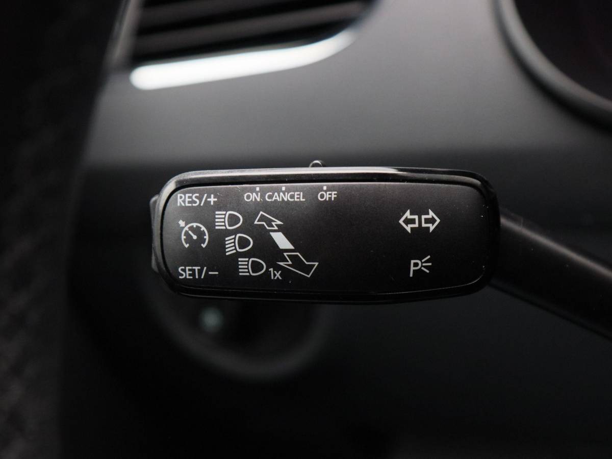 Škoda Octavia Skoda Octavia Combi 1.0 TSi 115 Pk Ambition Business | Navigatie | Stoelverwarming | Cruise Control | 16 Inch | Privacy Glass | 135.994 Km!!