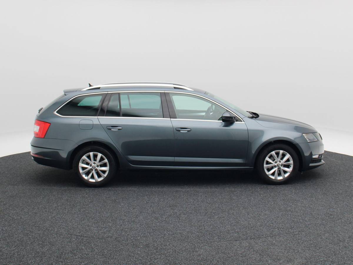 Škoda Octavia Skoda Octavia Combi 1.0 TSi 115 Pk Ambition Business | Navigatie | Stoelverwarming | Cruise Control | 16 Inch | Privacy Glass | 135.994 Km!!