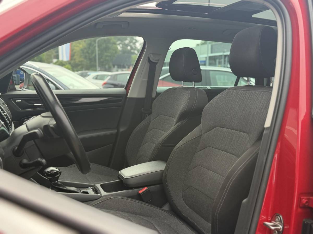 Škoda Kodiaq Skoda Kodiaq 1.5 TSI Style Business – Schuif-/kanteldak – Elektr.verst. stoel + verwarming – Apple Carplay/Android Auto – Trekhaak