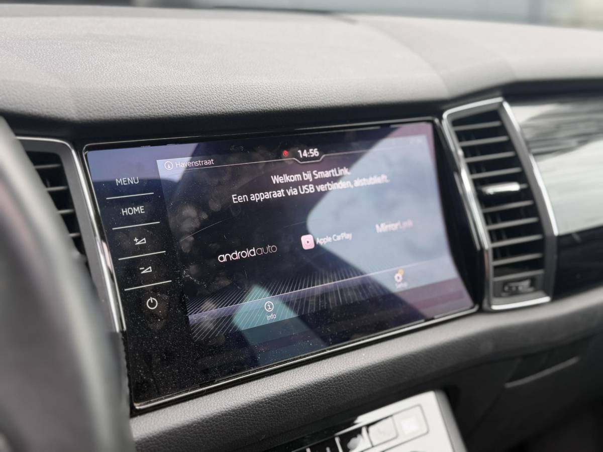 Škoda Kodiaq Skoda Kodiaq 1.5 TSI Style Business – Schuif-/kanteldak – Elektr.verst. stoel + verwarming – Apple Carplay/Android Auto – Trekhaak