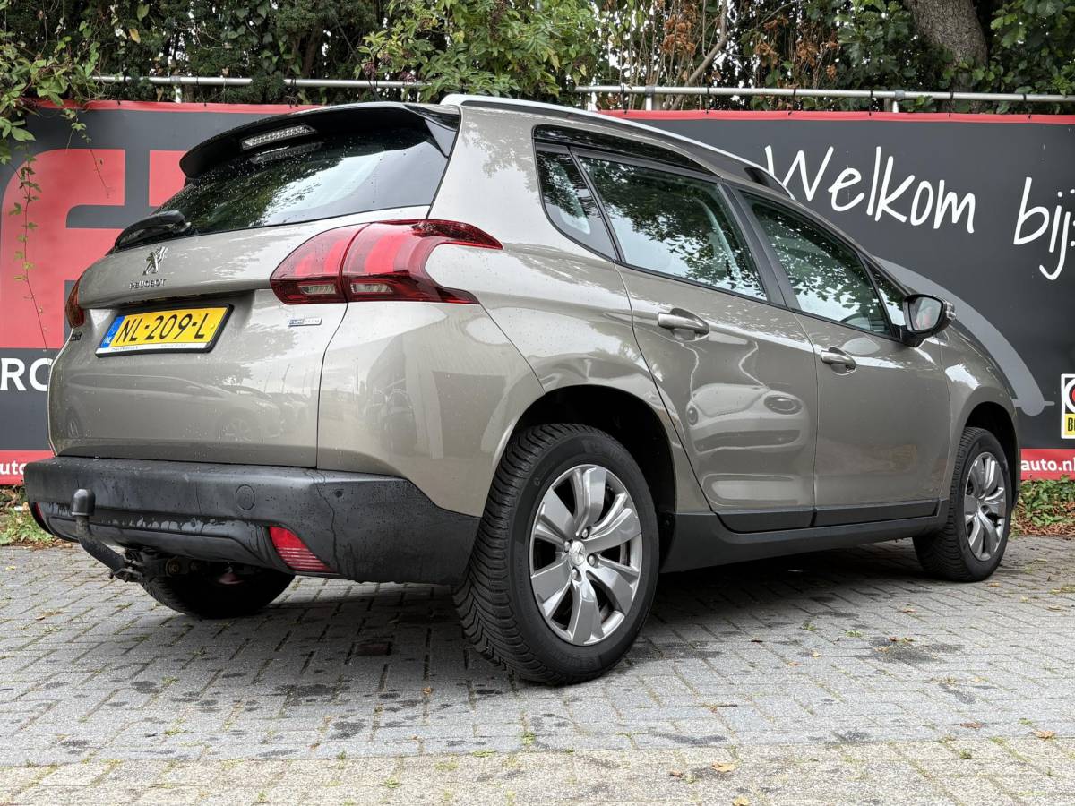 Peugeot 2008 Peugeot 2008 1.2 PureTech Blue Lion – Navigatie – Airconditioning – Trekhaak – Cruise Control