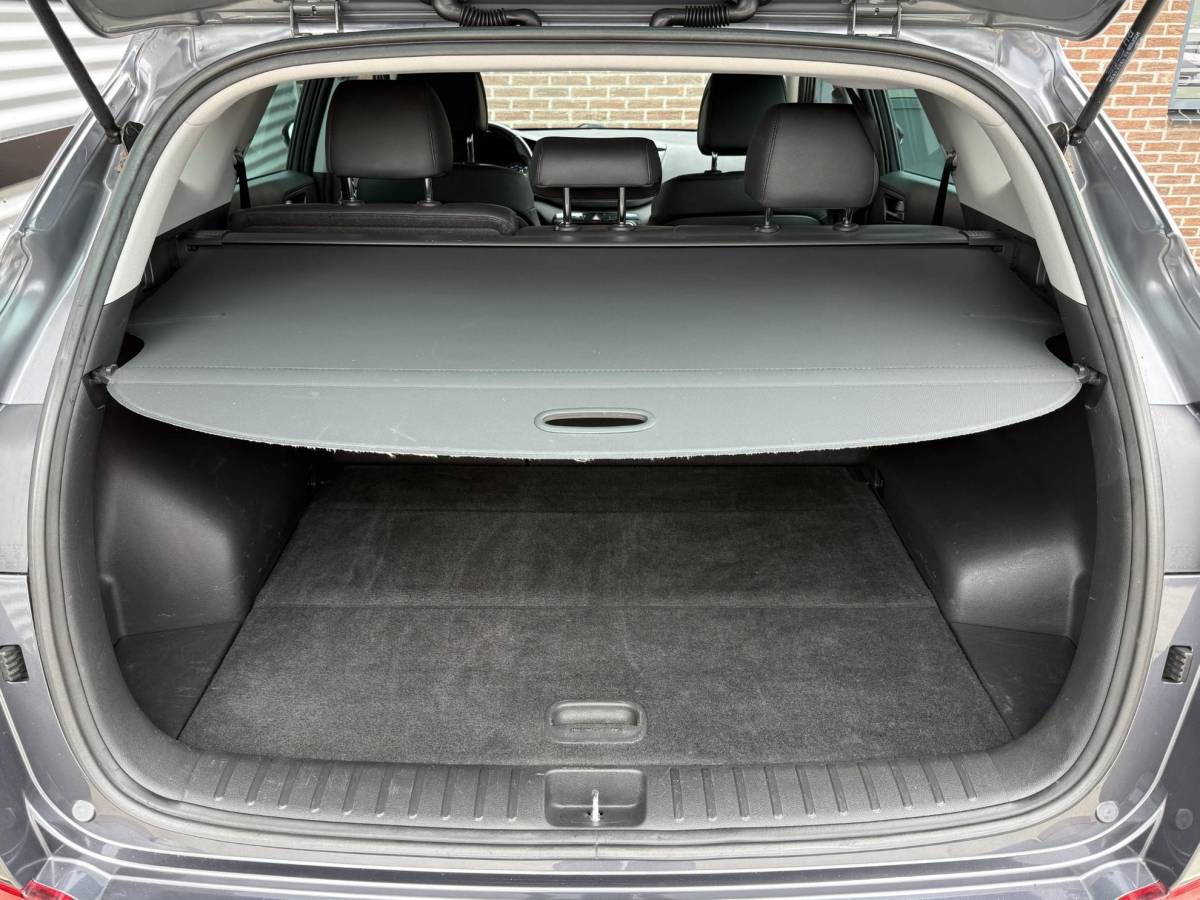 Hyundai Tucson Hyundai Tucson 1.6 GDi Comfort 1e Eigenaar|Navi|Camera|Clima|Stoelverwarming|Cruise|Trekhaak|Leder|6-bak|Nieuwe APK bij Aflevering