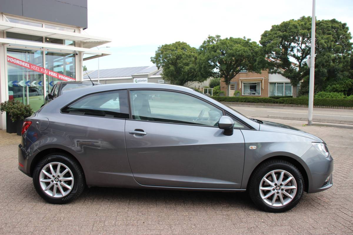 SEAT Ibiza SEAT Ibiza SC 1.0 TSI Style Connect Automaat | Trekhaak | Carplay/Android auto | Cruise |