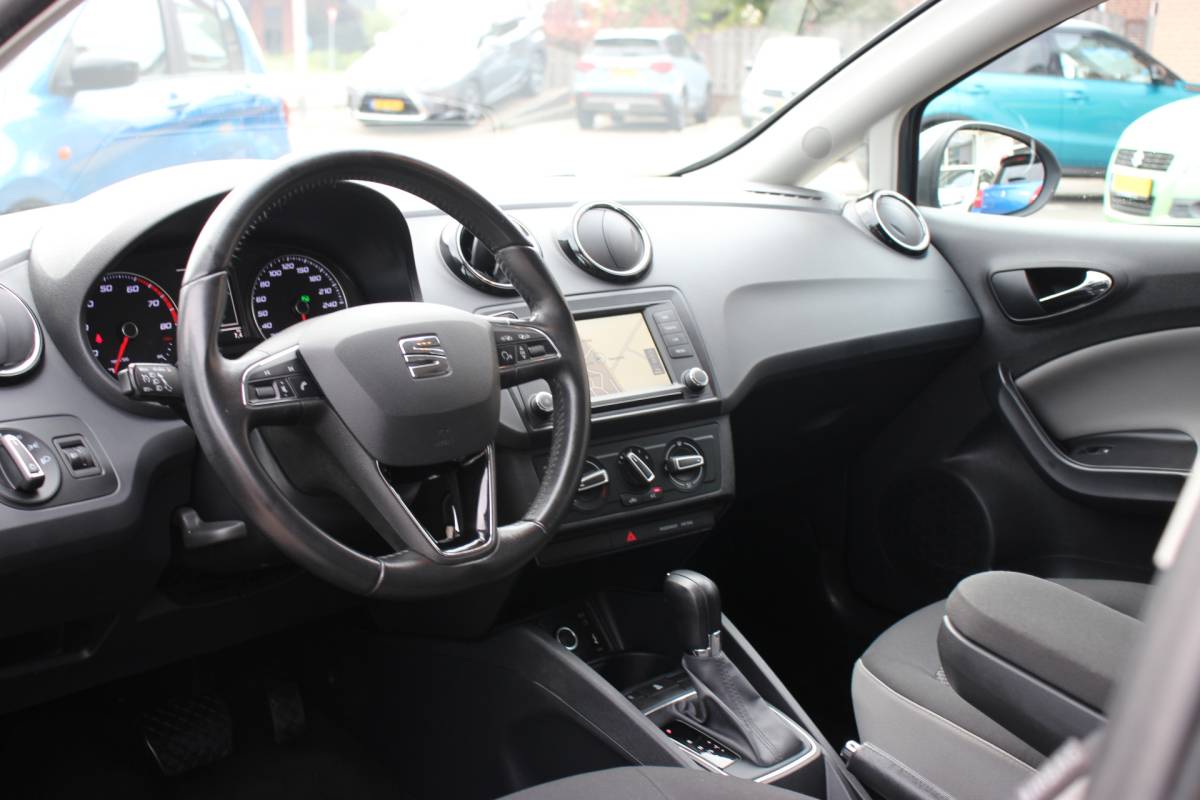 SEAT Ibiza SEAT Ibiza SC 1.0 TSI Style Connect Automaat | Trekhaak | Carplay/Android auto | Cruise |