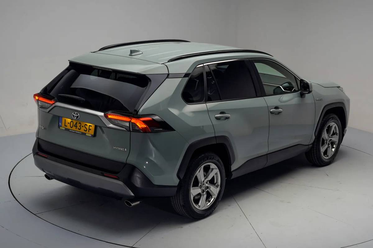 Toyota RAV4 Toyota RAV4 2.5 Hybrid Dynamic Aut. [ Adapt.cruise  Camera Apple Carplay/Android Auto ]