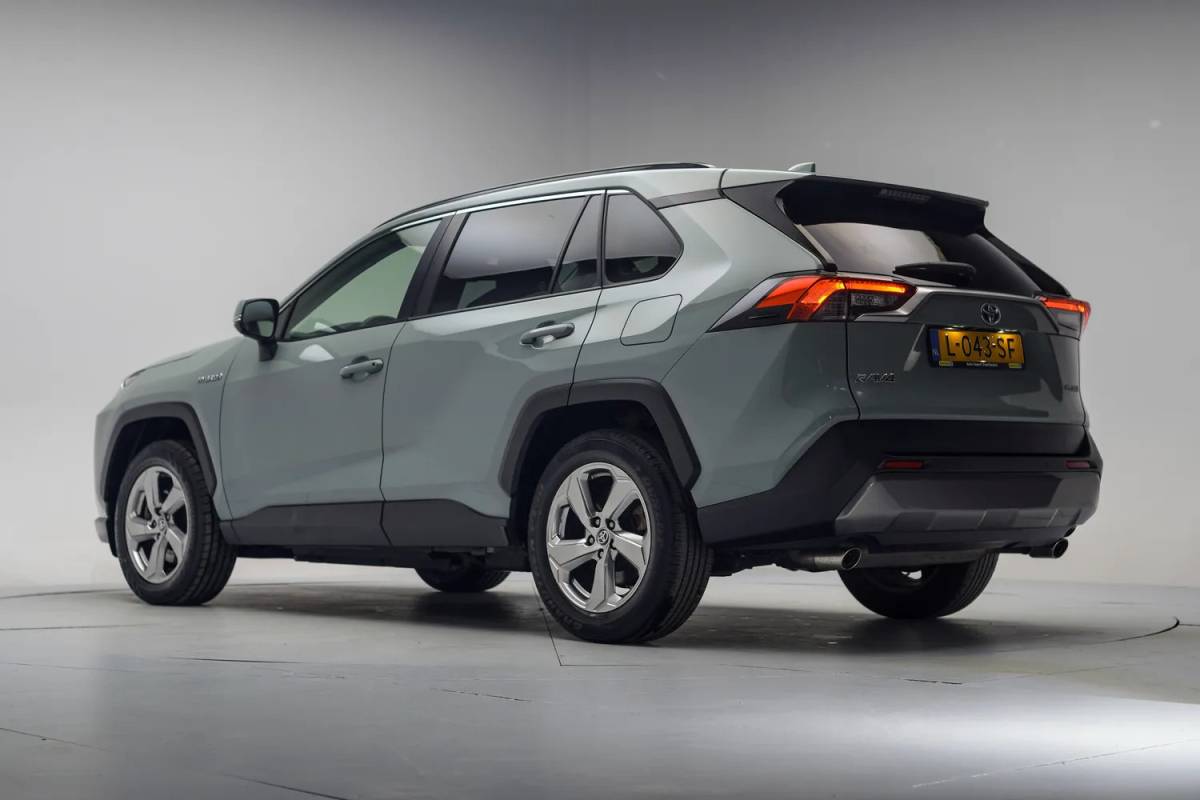 Toyota RAV4 Toyota RAV4 2.5 Hybrid Dynamic Aut. [ Adapt.cruise  Camera Apple Carplay/Android Auto ]