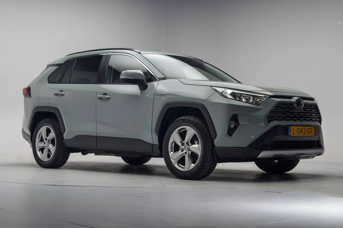 Toyota RAV4 Toyota RAV4 2.5 Hybrid Dynamic Aut. [ Adapt.cruise  Camera Apple Carplay/Android Auto ]