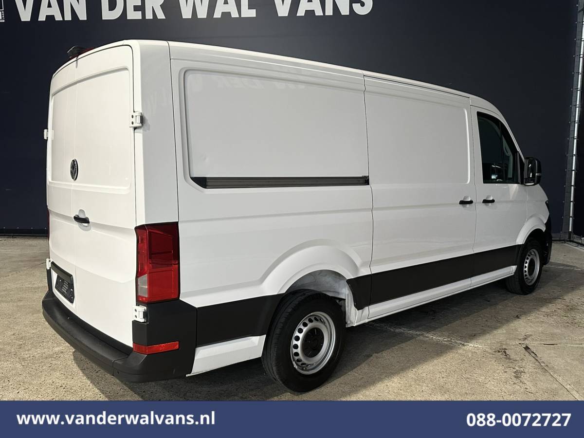 Volkswagen Crafter Volkswagen Crafter 2.0 TDI L3H2 L2H1 Euro6 Airco | Camera | Navigatie | Apple Carplay Parkeersensoren, Bijrijdersbank