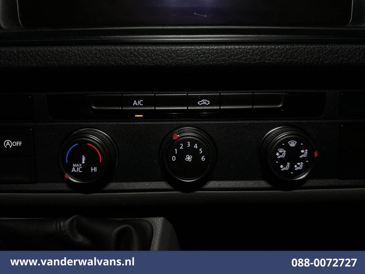 Volkswagen Crafter Volkswagen Crafter 2.0 TDI L3H2 L2H1 Euro6 Airco | Camera | Navigatie | Apple Carplay Parkeersensoren, Bijrijdersbank