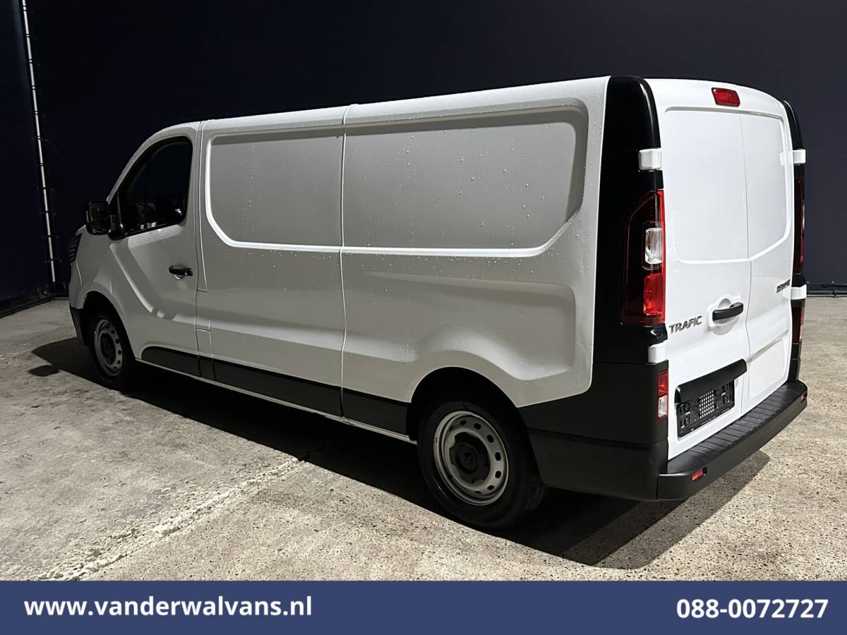 Renault Trafic Renault Trafic 2.0 dCi 150pk L2H1 Euro6 Airco | Navigatie | Cruisecontrol | LED | Parkeersensoren Bijrijdersbank