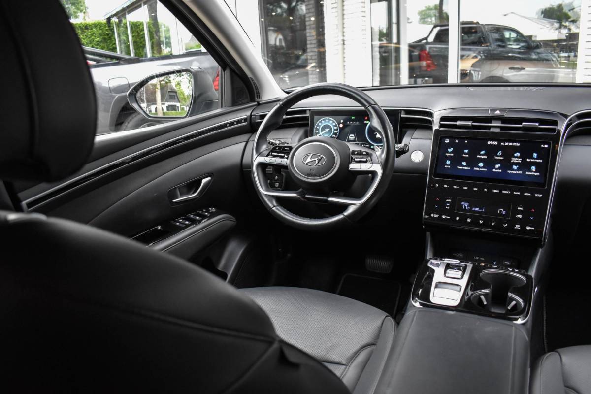 Hyundai Tucson Hyundai Tucson 1.6 T-GDI HEV Premium Zitklima 360 Cam Leder