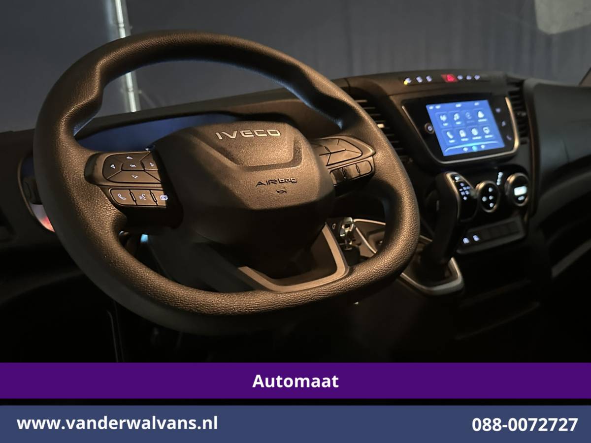 Iveco Daily Iveco Daily 35S16V 157pk Automaat L3H2 Euro6 Airco | Apple Carplay | Android Auto Parkeersensoren, Bijrijdersbank