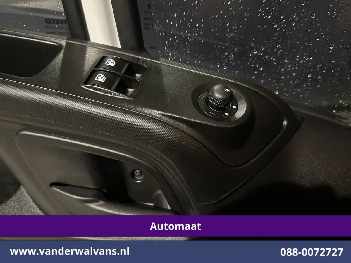 Iveco Daily Iveco Daily 35S16V 157pk Automaat L3H2 Euro6 Airco | Apple Carplay | Android Auto Parkeersensoren, Bijrijdersbank