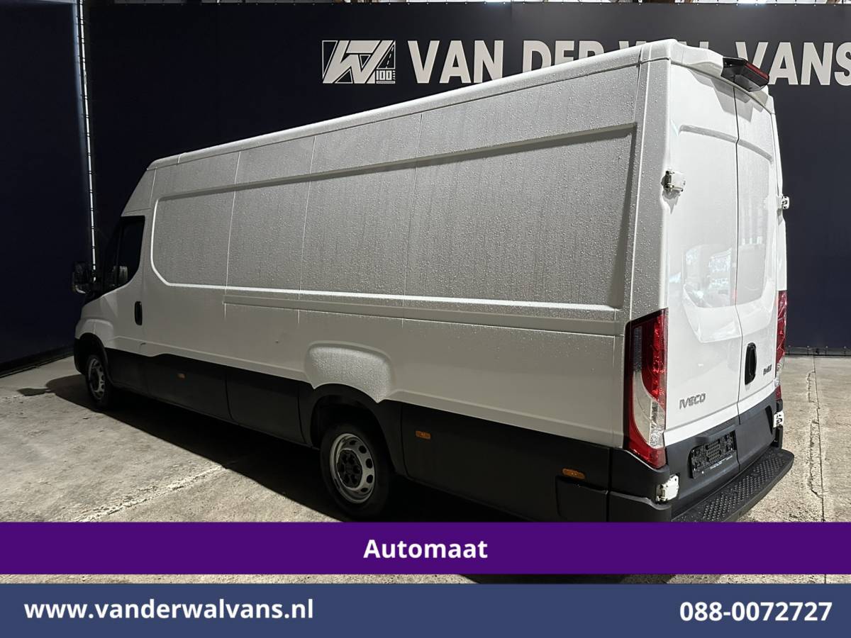 Iveco Daily Iveco Daily 35S16V 157pk Automaat L3H2 Euro6 Airco | Apple Carplay | Android Auto Parkeersensoren, Bijrijdersbank