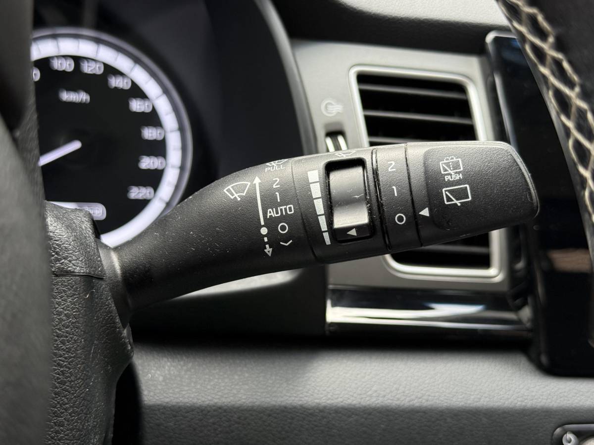 Kia Niro Kia Niro 1.6 GDi Hybrid DynamicLine 2e Eigenaar|Navi|Camera|Clima|Cruise|Carplay|Trekhaak|N.A.P|Nieuwe APK bij Aflevering