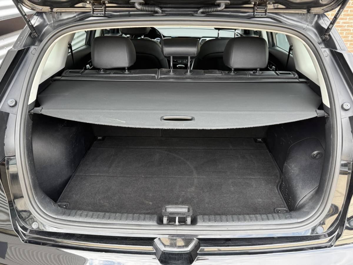 Kia Niro Kia Niro 1.6 GDi Hybrid DynamicLine 2e Eigenaar|Navi|Camera|Clima|Cruise|Carplay|Trekhaak|N.A.P|Nieuwe APK bij Aflevering