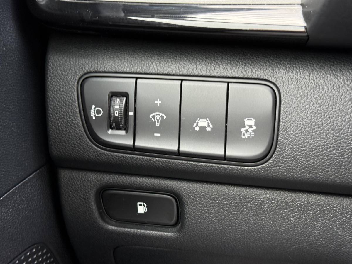 Kia Niro Kia Niro 1.6 GDi Hybrid DynamicLine 2e Eigenaar|Navi|Camera|Clima|Cruise|Carplay|Trekhaak|N.A.P|Nieuwe APK bij Aflevering
