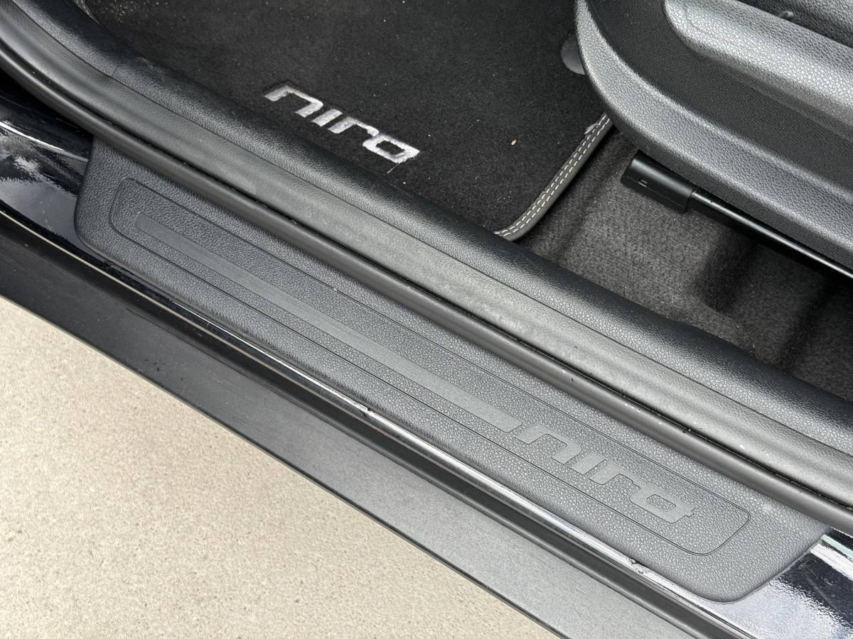 Kia Niro Kia Niro 1.6 GDi Hybrid DynamicLine 2e Eigenaar|Navi|Camera|Clima|Cruise|Carplay|Trekhaak|N.A.P|Nieuwe APK bij Aflevering