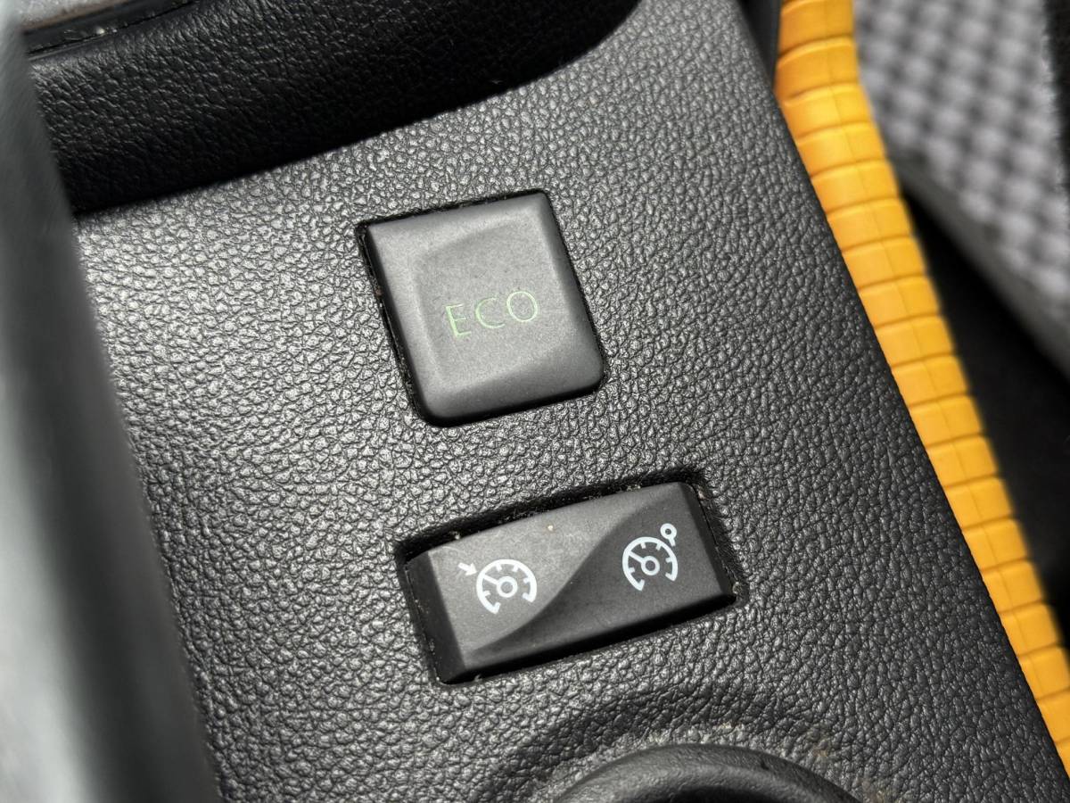 Renault Captur Renault Captur 0.9 TCe Intens 1e Eigenaar|Navi|Camera|Clima|Cruise|PDC|Keyless|Dealer Onderhouden|APK tot 05-2027